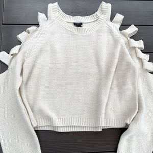 3/$10!! Cream Crop Sweatshirt
